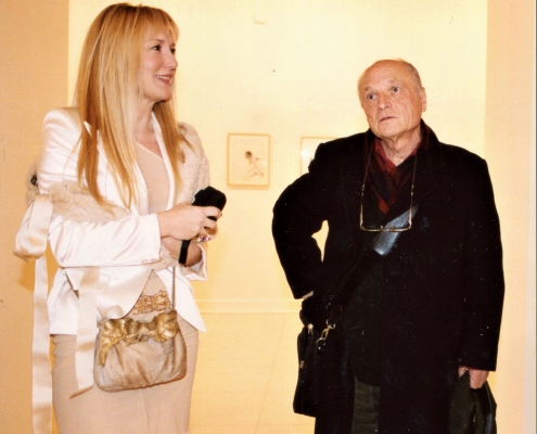 Antonio López y Begoña Merino. Inauguración de la primera exposición realizada de los dibujos de Enrique Gran, Viajando entre mundos. Obra Social de Caja Cantabria. Santander. 2005. Fotografía de José Miguel del Campo