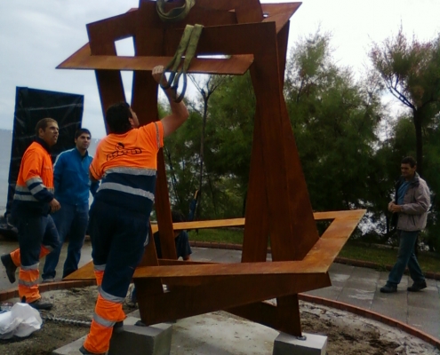 Instalación del monumento a Enrique Gran. Sardinero. Santander, 2009