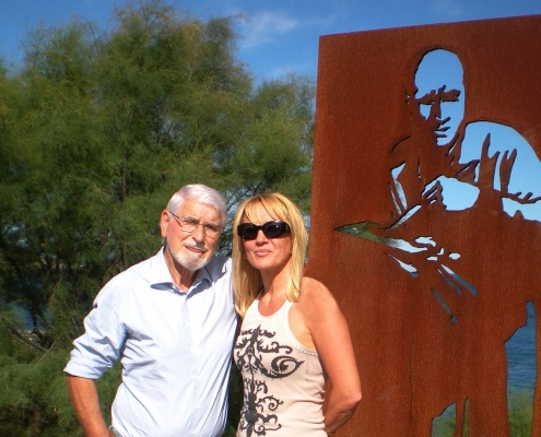 El Secretario General de la Fundación Enrique Gran Dr. Carlos R. Rubiera y Begoña Merino Gran Presidenta de la Fundación Enrique Gran. Encuentro expositivo "Arte y agua en mirada femenina". Santander, 2014